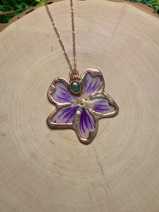Thalindra- Green Aventurine and Flower Necklace