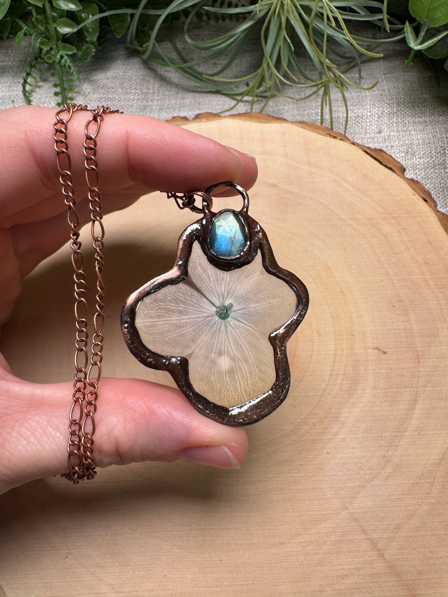 Quibblera- Labradorite and Flower Necklace