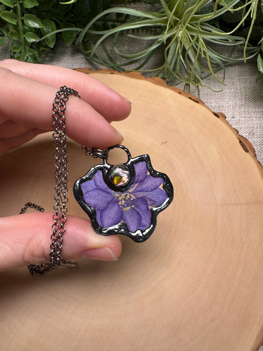 Faylora- Abalone Shell and Flower Necklace