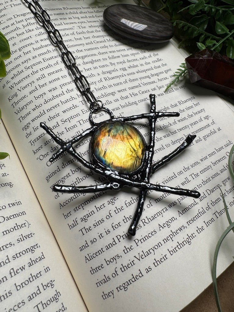 Agatha - Labradorite and Stick Necklace | Copper Ashes