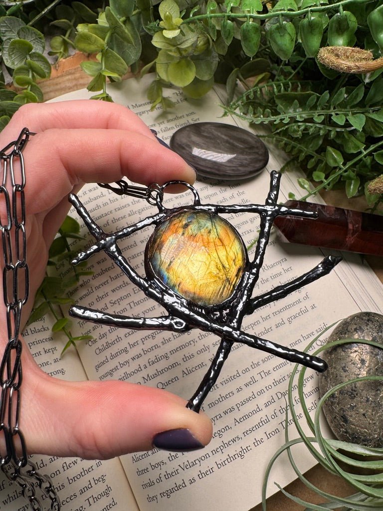 Agatha - Labradorite and Stick Necklace | Copper Ashes