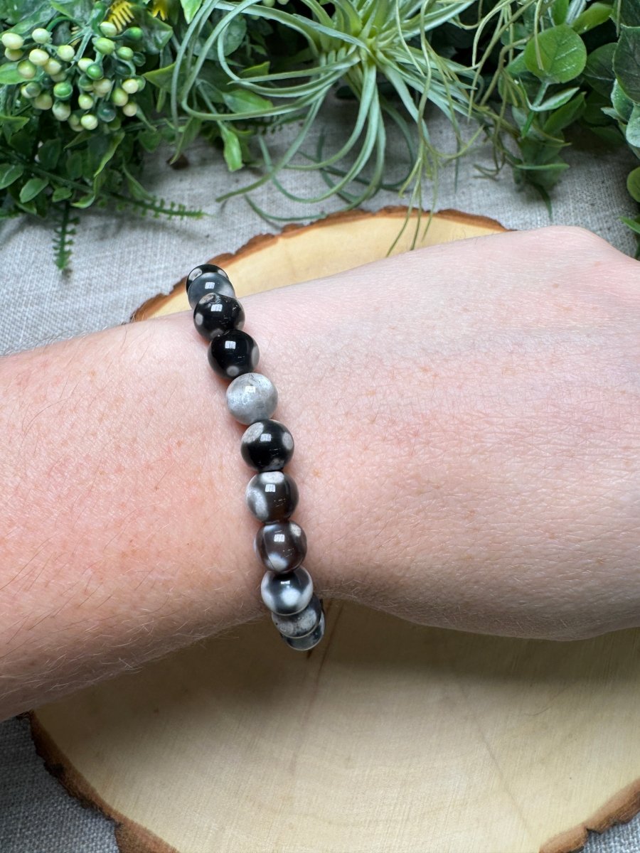 Black Flower Agate 8mm Beaded Bracelet | Copper Ashes