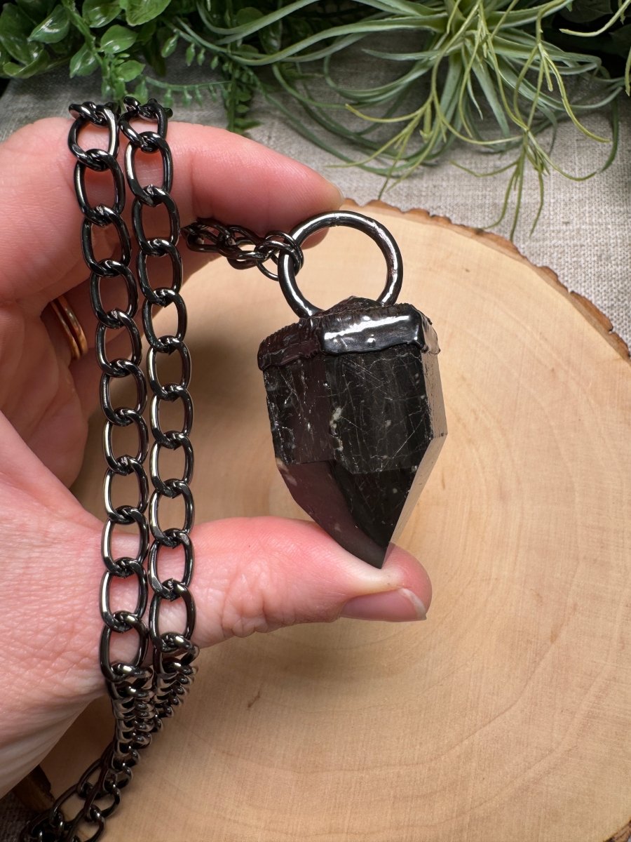 Black Tourmaline Necklace | Copper Ashes