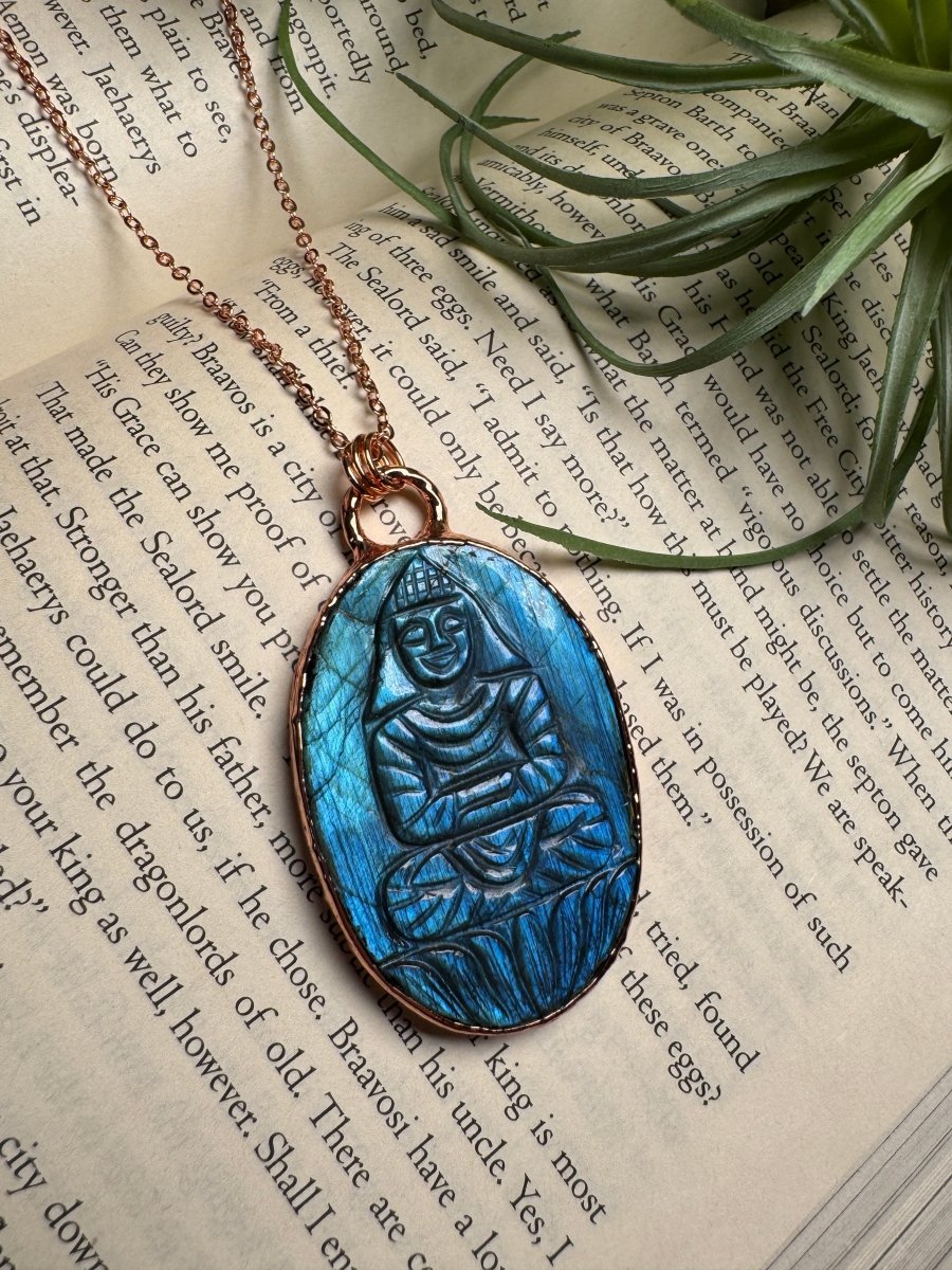 Buddha Labradorite Necklace | Copper Ashes