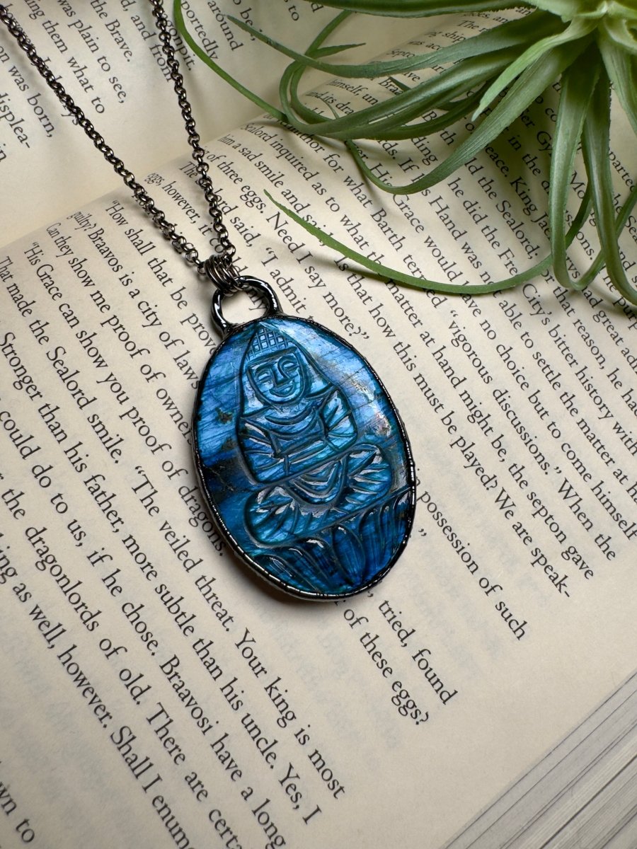 Buddha Labradorite Necklace | Copper Ashes
