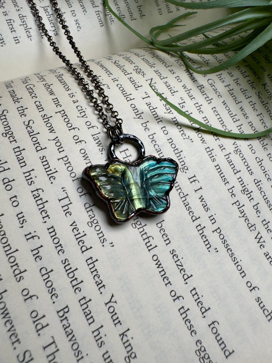 Butterfly Labradorite Necklace | Copper Ashes