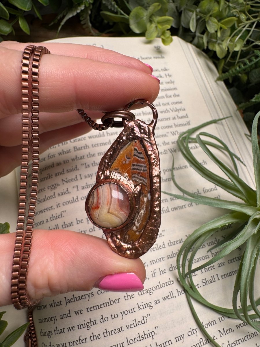 Crazy Lace Agate and Butterfly Wing Necklace | Copper Ashes