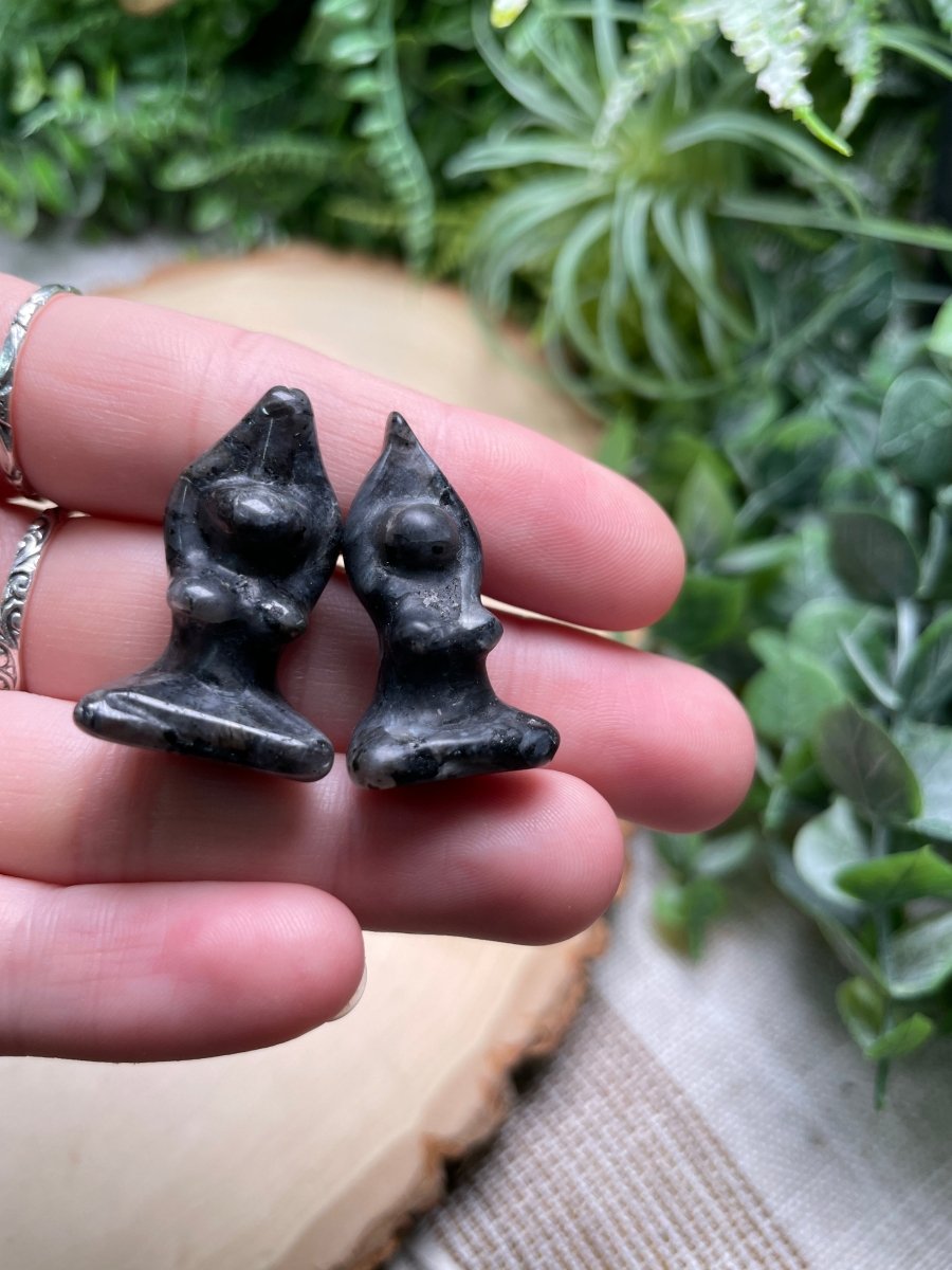 Crystal Goddess | Copper Ashes