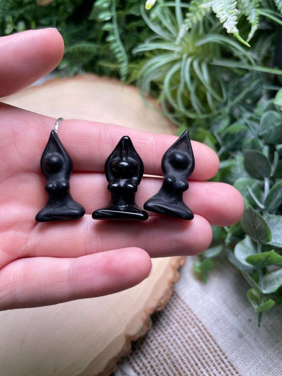 Crystal Goddess | Copper Ashes