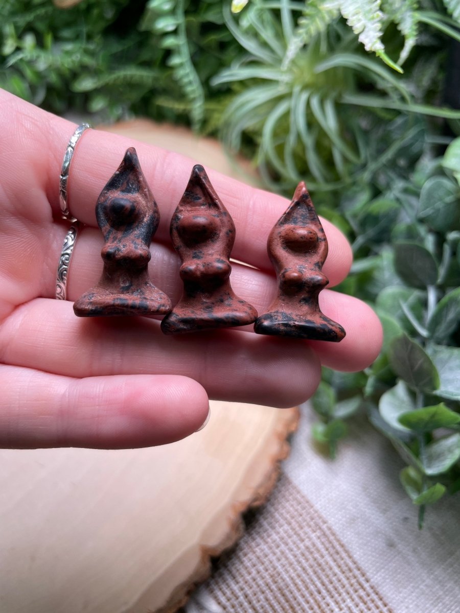 Crystal Goddess | Copper Ashes