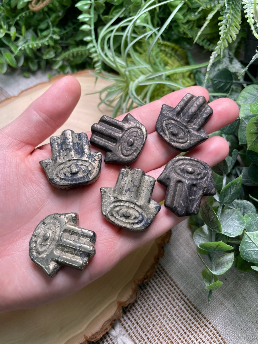 Crystal Hamsa | Copper Ashes