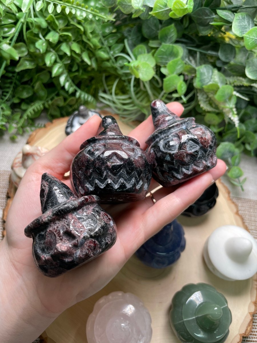 Crystal Heart Eyes Jack - O - Lantern | Copper Ashes