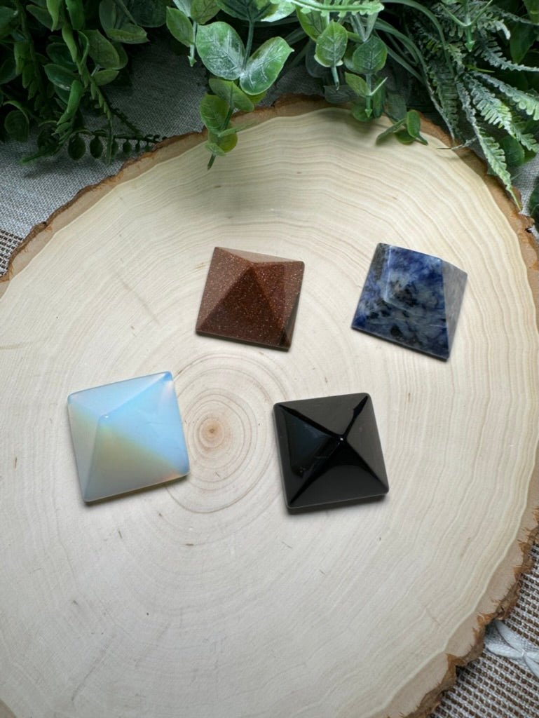 Crystal Pyramid | Copper Ashes