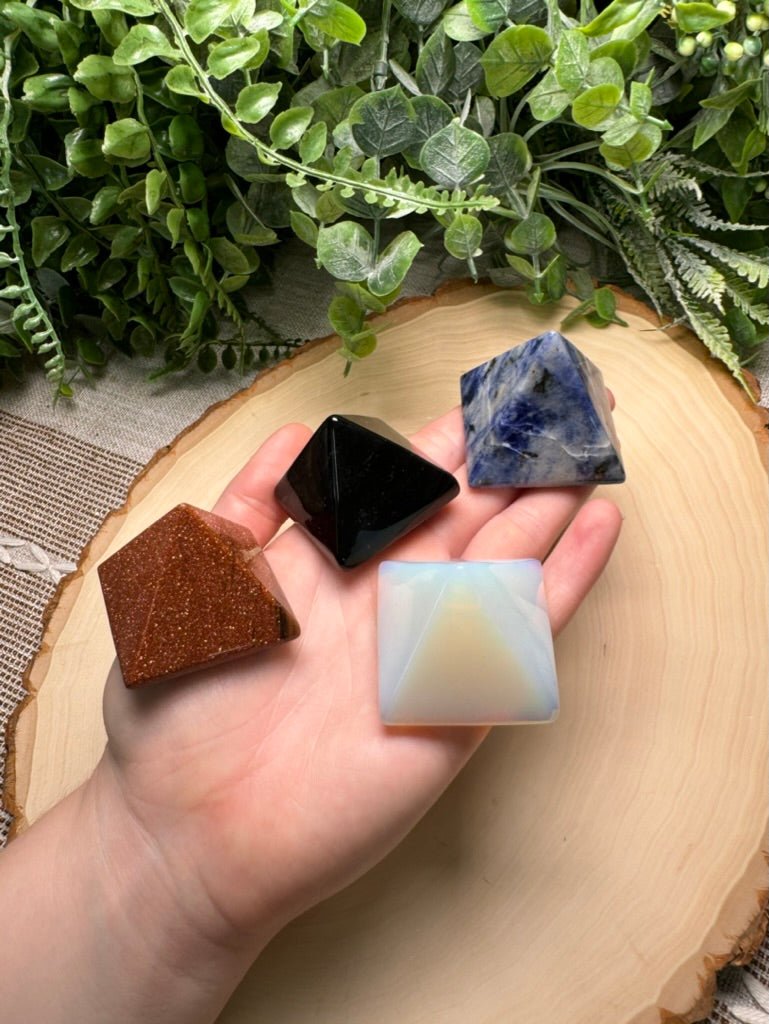 Crystal Pyramid | Copper Ashes