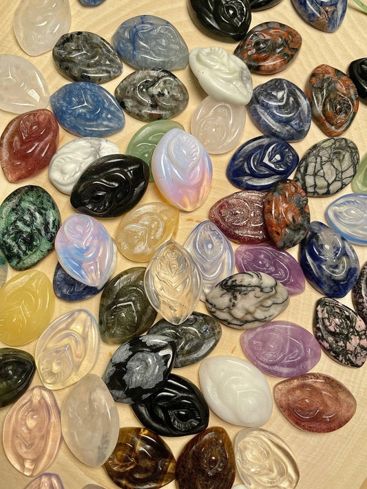 Crystal Yoni | Copper Ashes