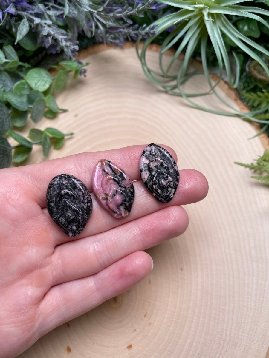 Crystal Yoni | Copper Ashes