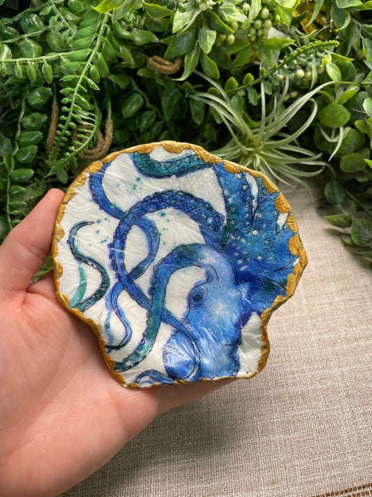 Decoupage Shell | Copper Ashes