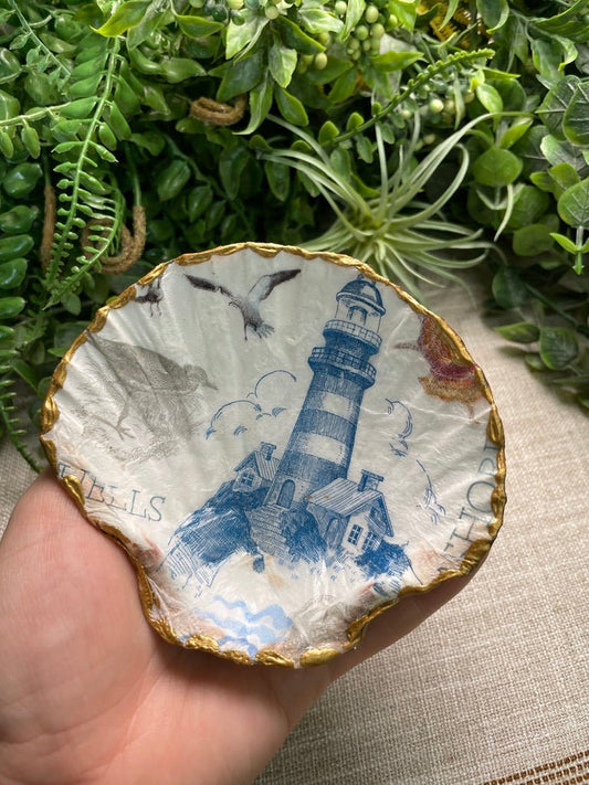 Decoupage Shell | Copper Ashes