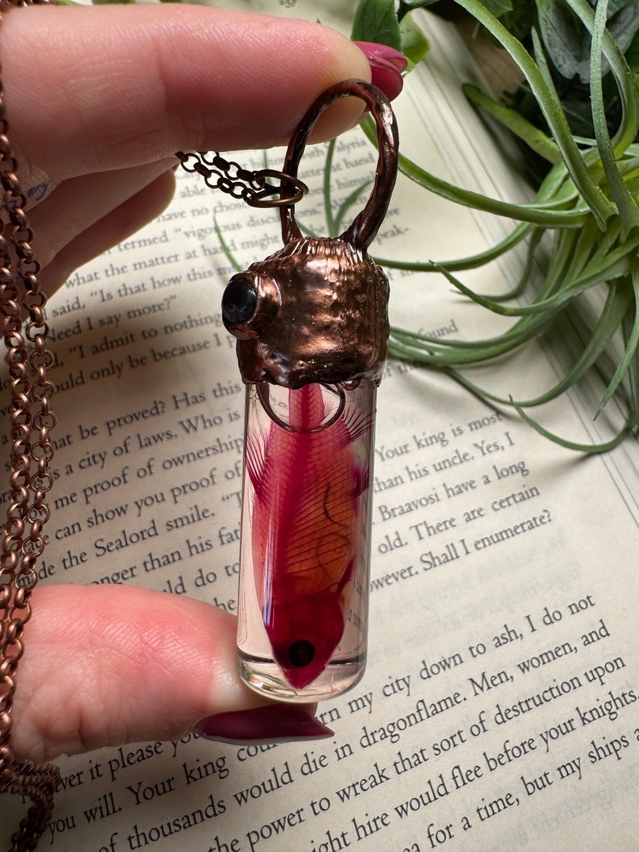 Diaphonized Minnow Wet Specimen with Blue Kyanite Necklace | Copper Ashes