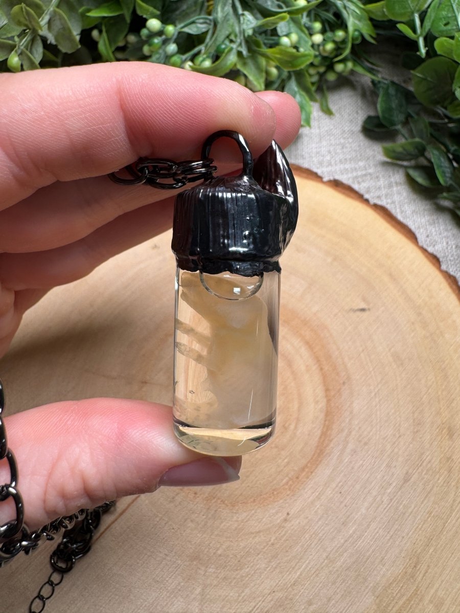 Ebonshade - Wet Specimen Ghost Pinkie Mouse and Labradorite Necklace | Copper Ashes