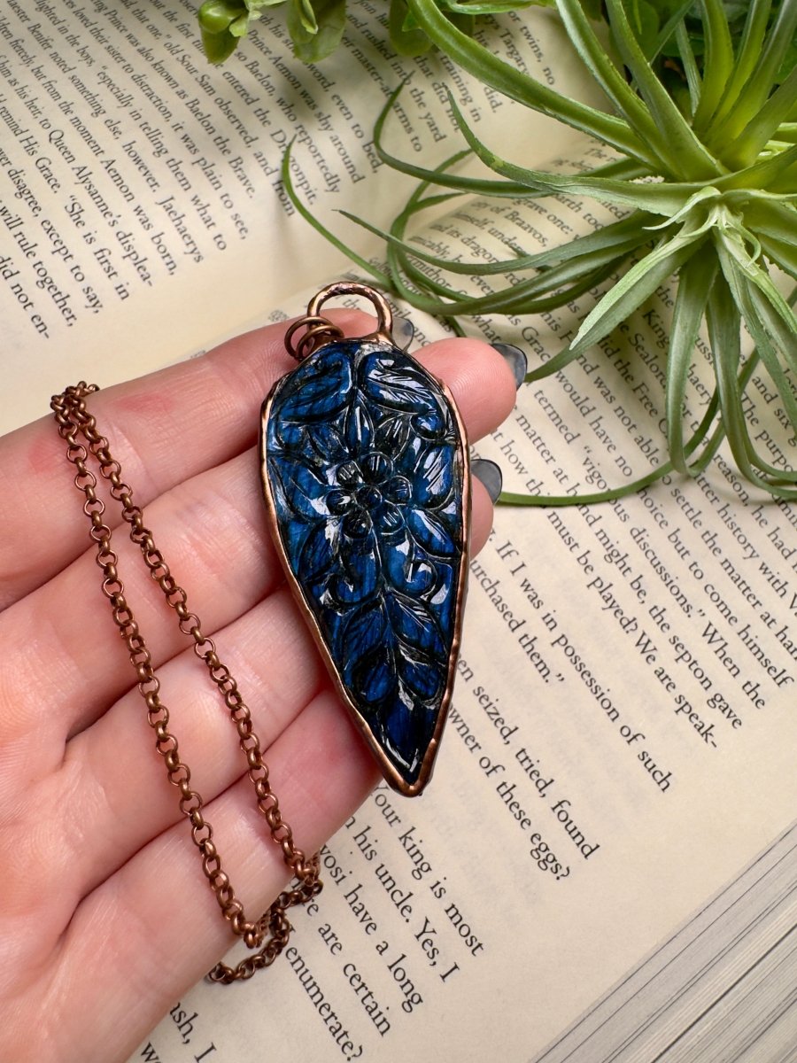 Floral Labradorite Necklace | Copper Ashes