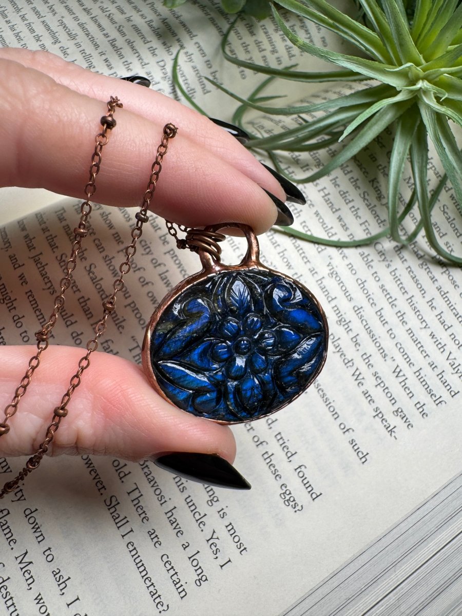 Floral Labradorite Necklace | Copper Ashes