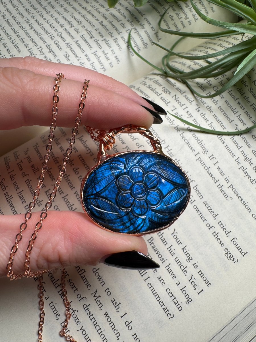 Flower Labradorite Necklace | Copper Ashes