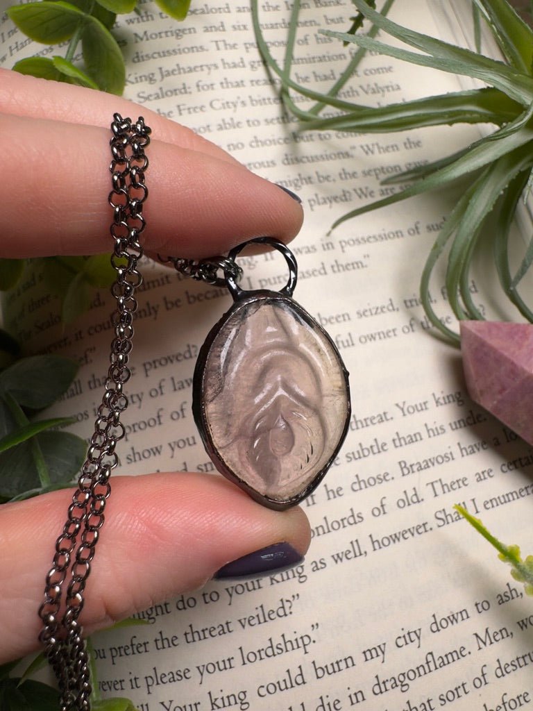 Fluorite Yoni Necklace | Copper Ashes