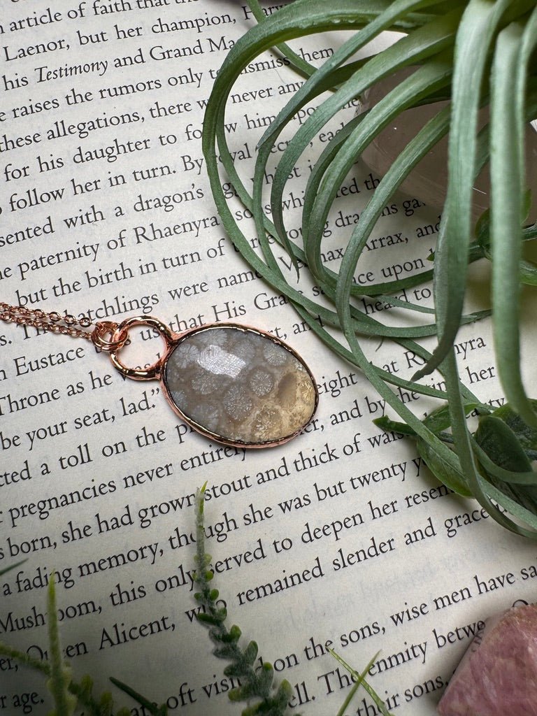 Fossilized Coral Necklace | Copper Ashes