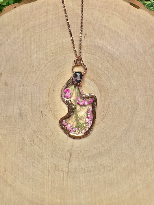 Gardenia - Amethyst and Flower Necklace | Copper Ashes