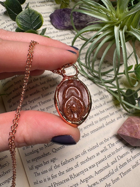Goldstone Yoni Necklace | Copper Ashes
