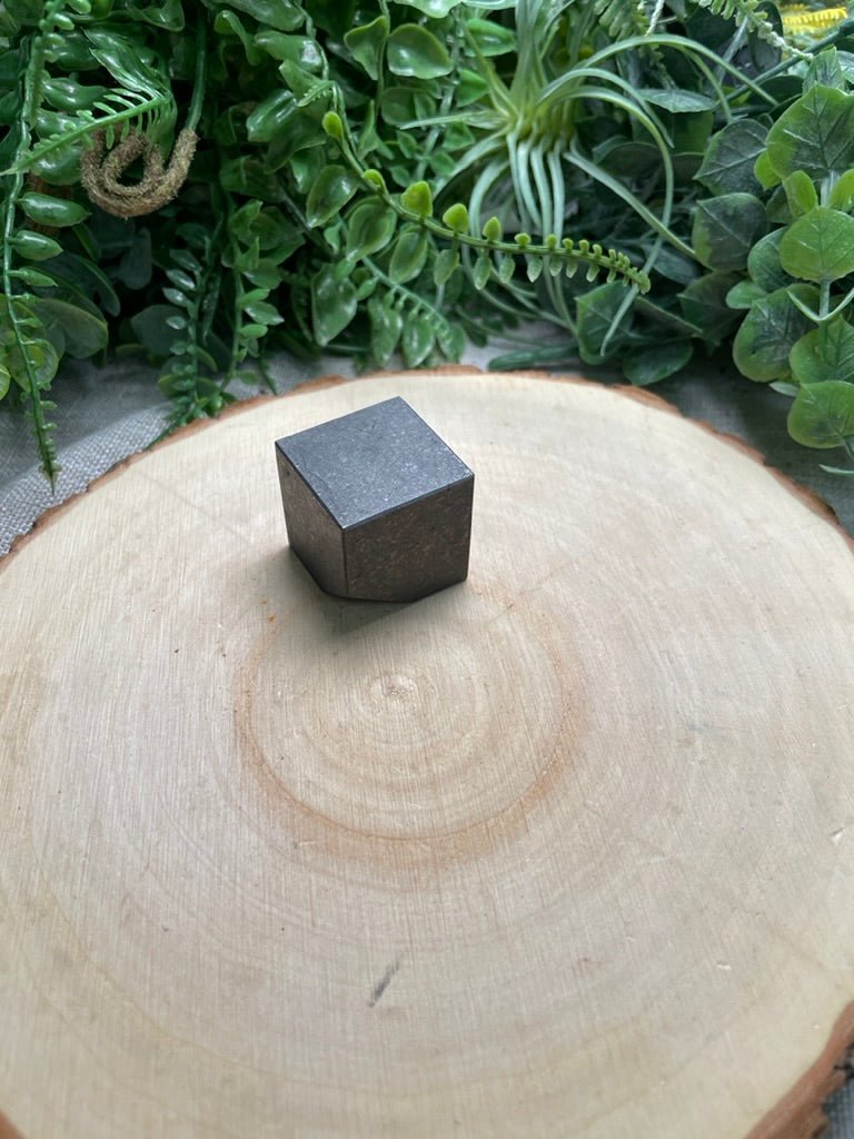 Graphite Cube | Copper Ashes