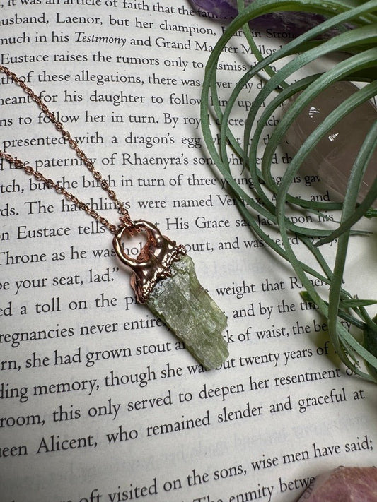 Green Kyanite Necklace | Copper Ashes