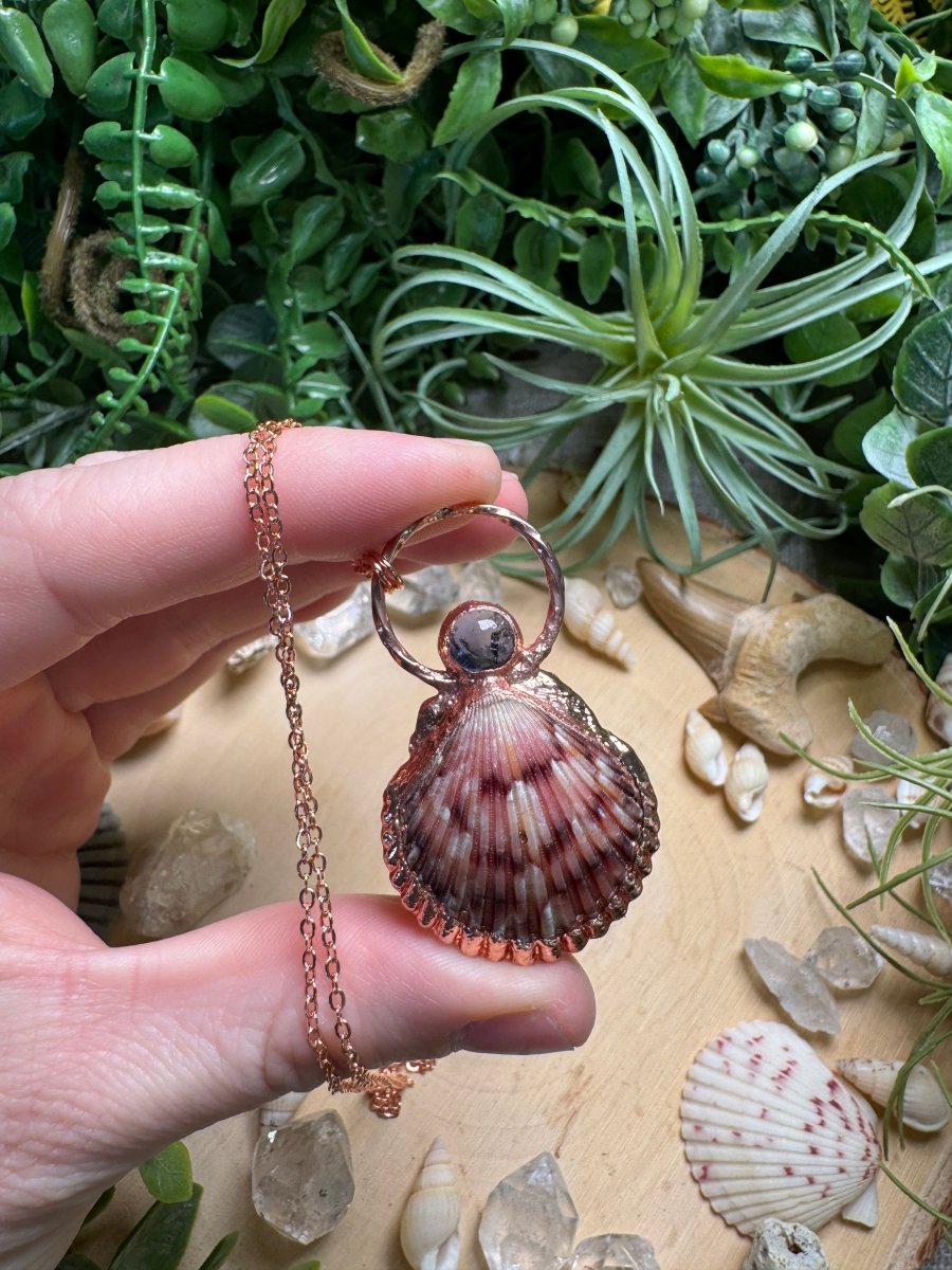 Iolite and Scallop Shell Necklace | Copper Ashes