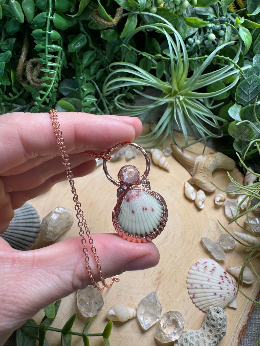 Kunzite and Scallop Shell Necklace | Copper Ashes