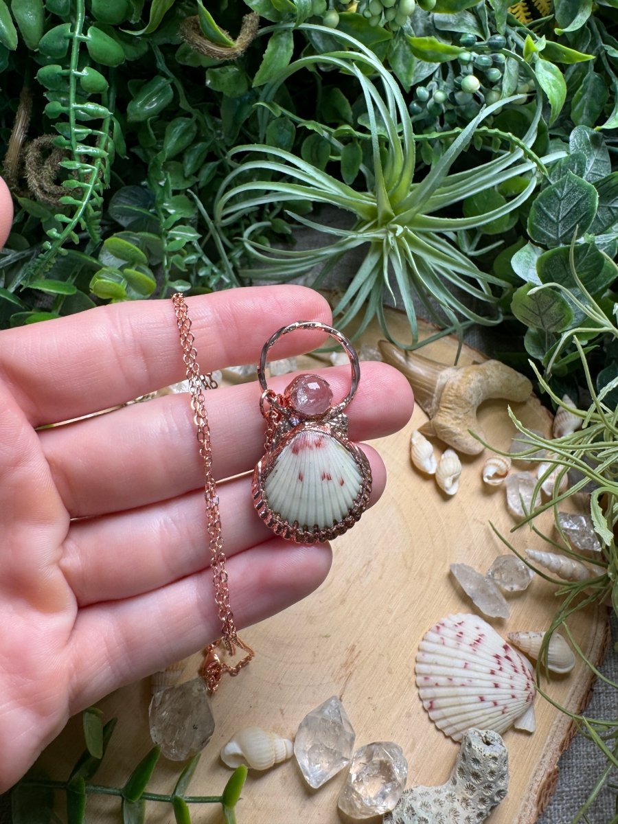Kunzite and Scallop Shell Necklace | Copper Ashes
