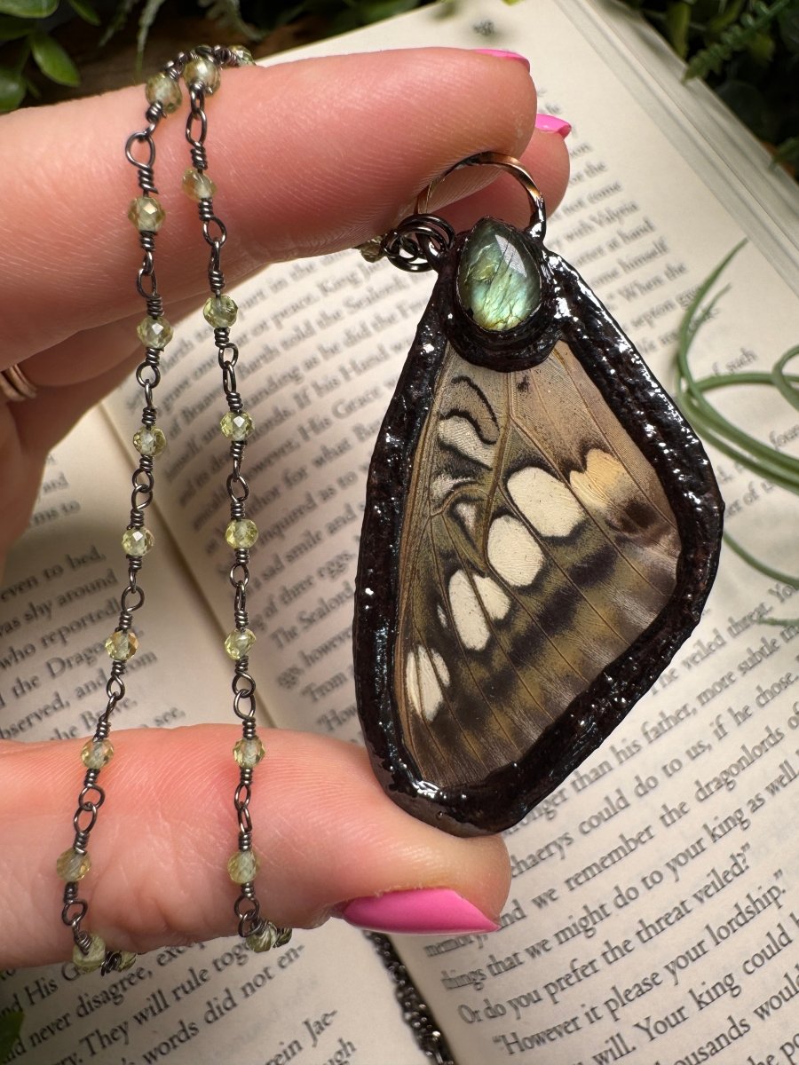 Labradorite and Butterfly Wing Necklace with Peridot Beaded Chain (reversible) | Copper Ashes