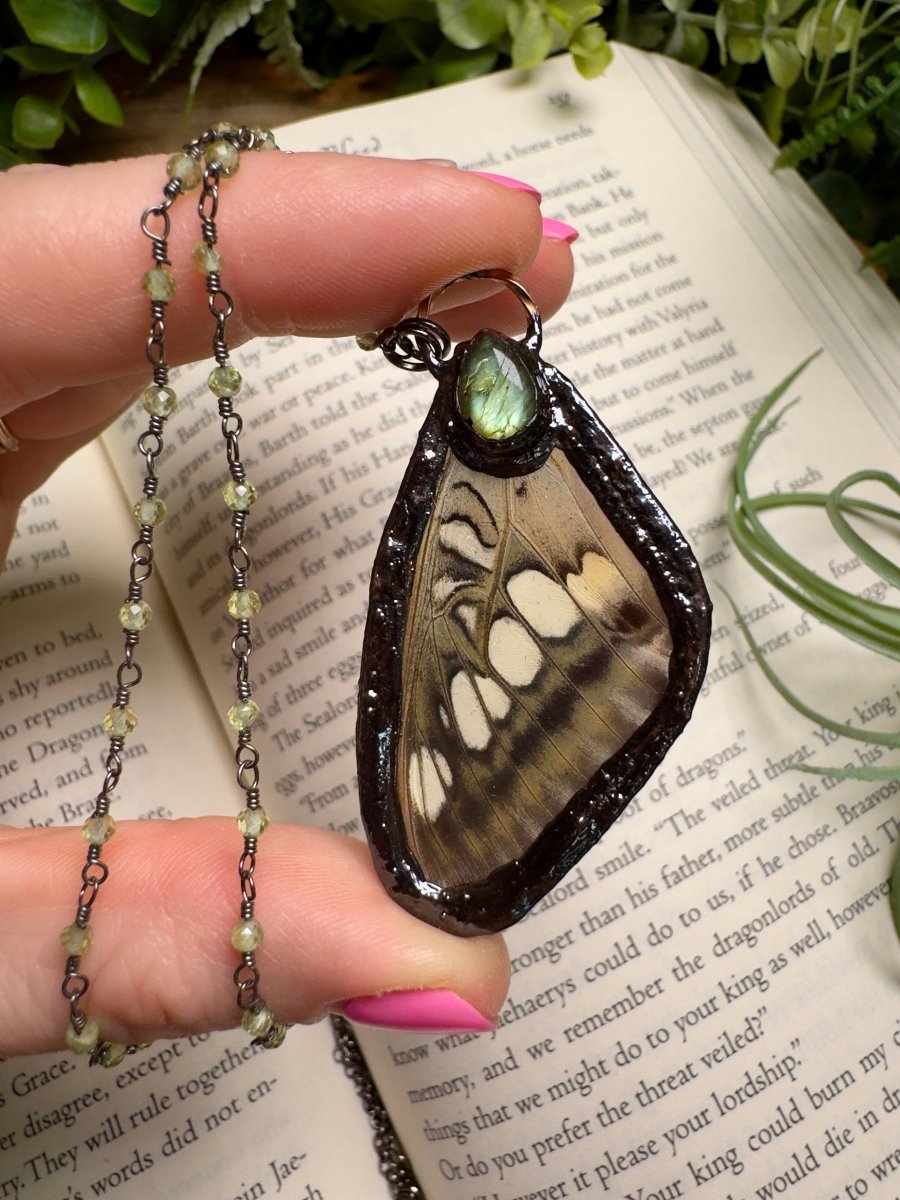 Labradorite and Butterfly Wing Necklace with Peridot Beaded Chain (reversible) | Copper Ashes