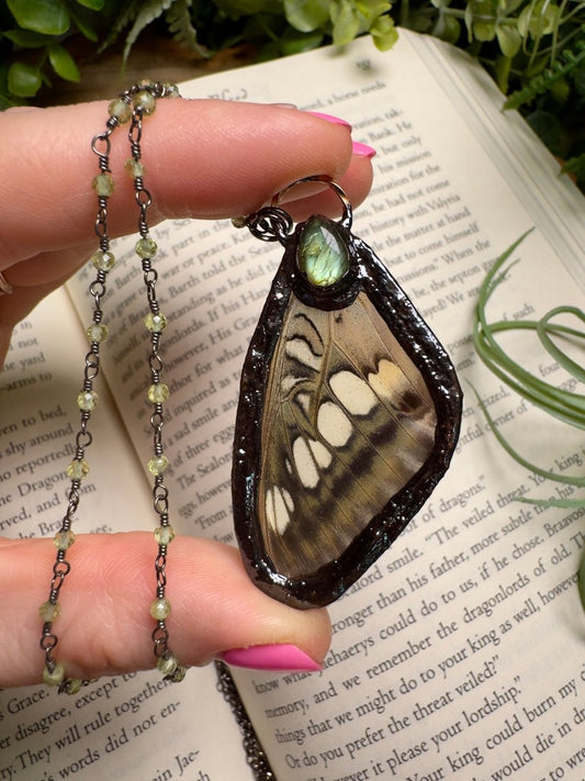 Labradorite and Butterfly Wing Necklace with Peridot Beaded Chain (reversible) | Copper Ashes
