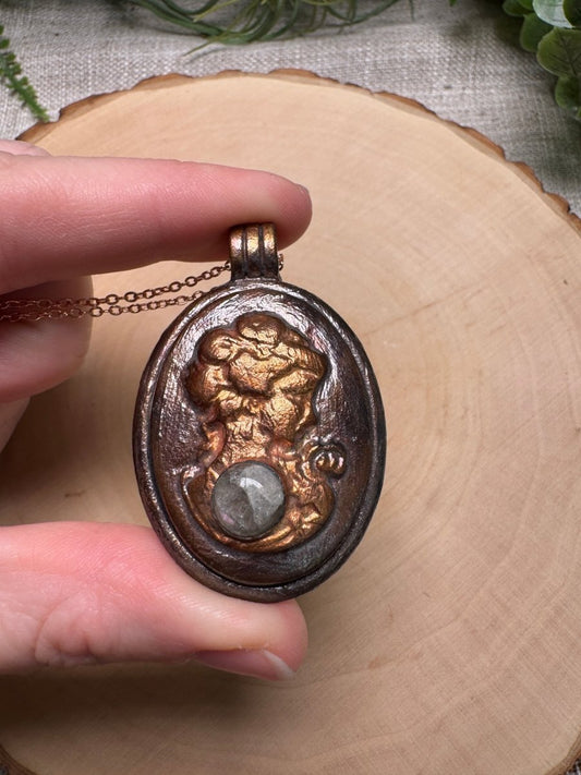 Labradorite Cameo Necklace | Copper Ashes