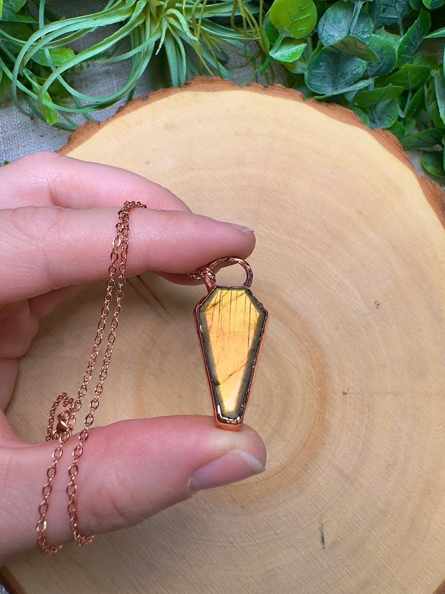 Labradorite Coffin Necklace | Copper Ashes