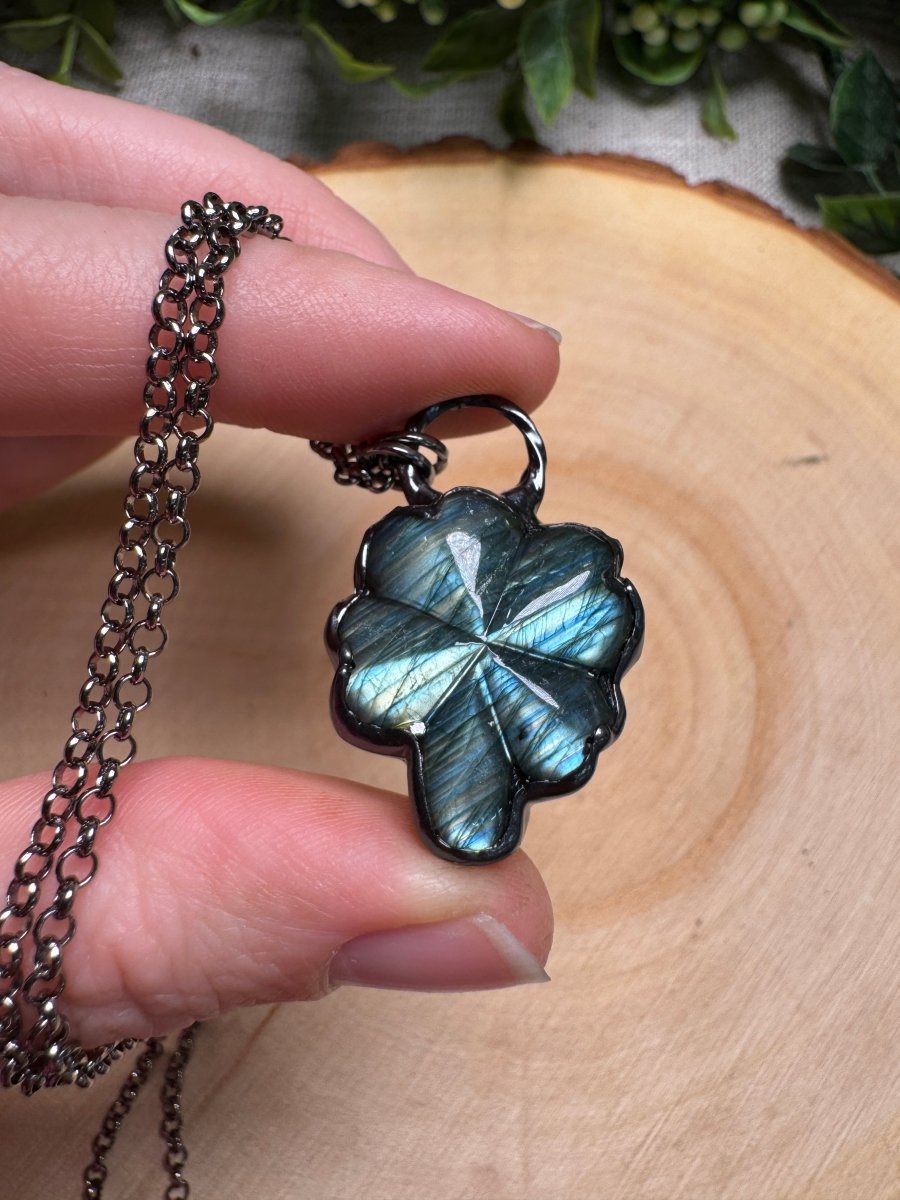 Labradorite Four Leaf Clover Necklace | Copper Ashes