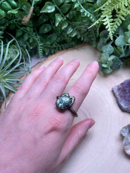 Labradorite Fox Ring Size 11.25 (Damaged Stone) | Copper Ashes