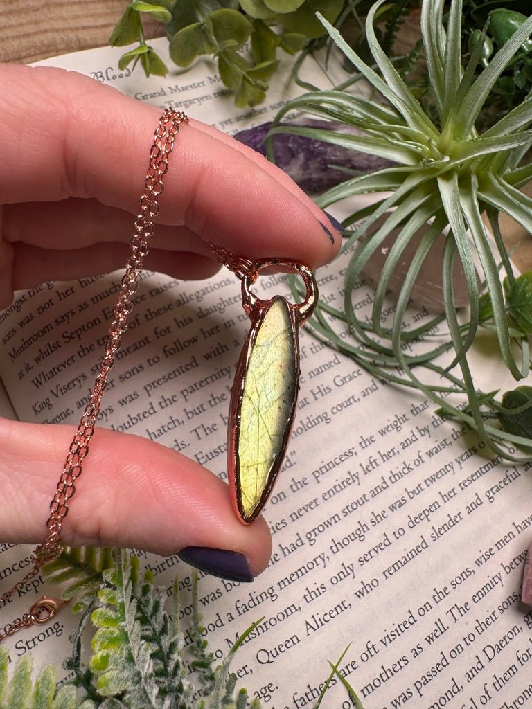 Labradorite Necklace | Copper Ashes
