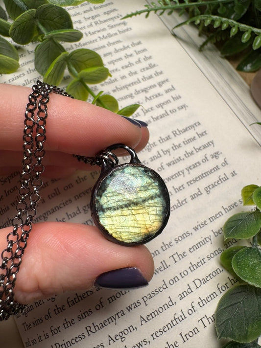 Labradorite Necklace | Copper Ashes