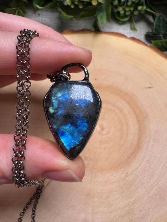 Labradorite Necklace | Copper Ashes