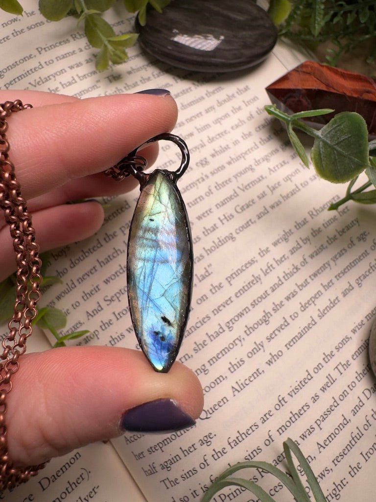 Labradorite Necklace | Copper Ashes