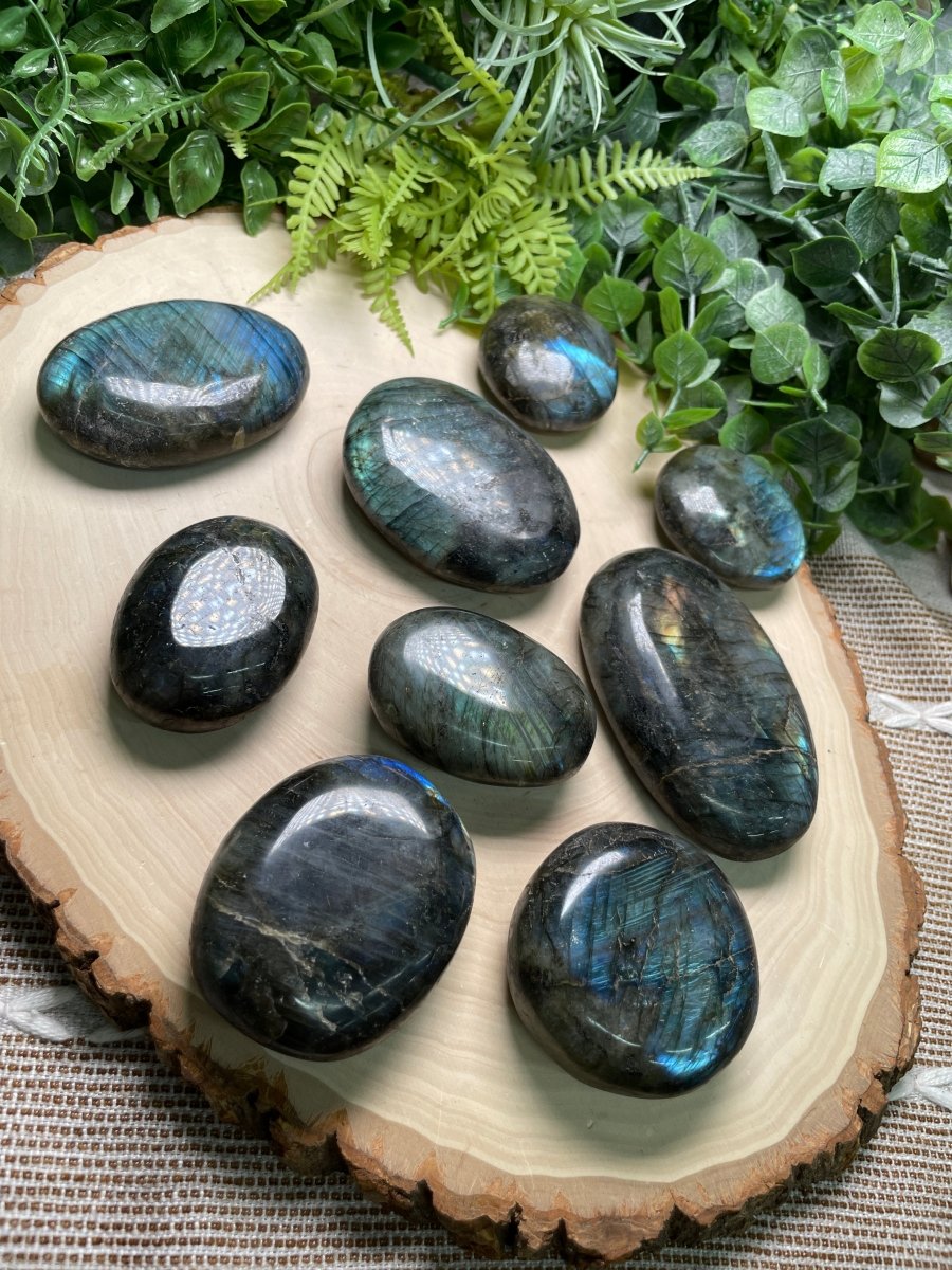 Labradorite Palm Stone | Copper Ashes
