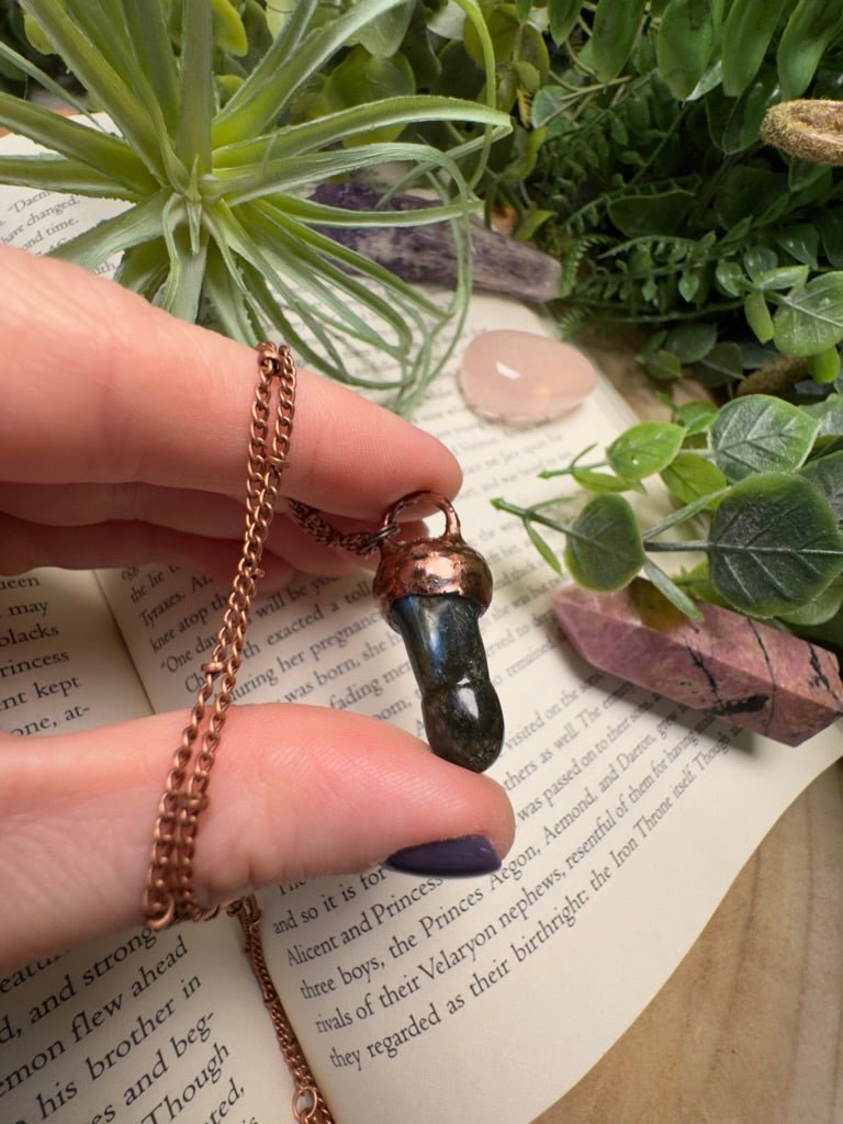 Labradorite Penis Necklace | Copper Ashes