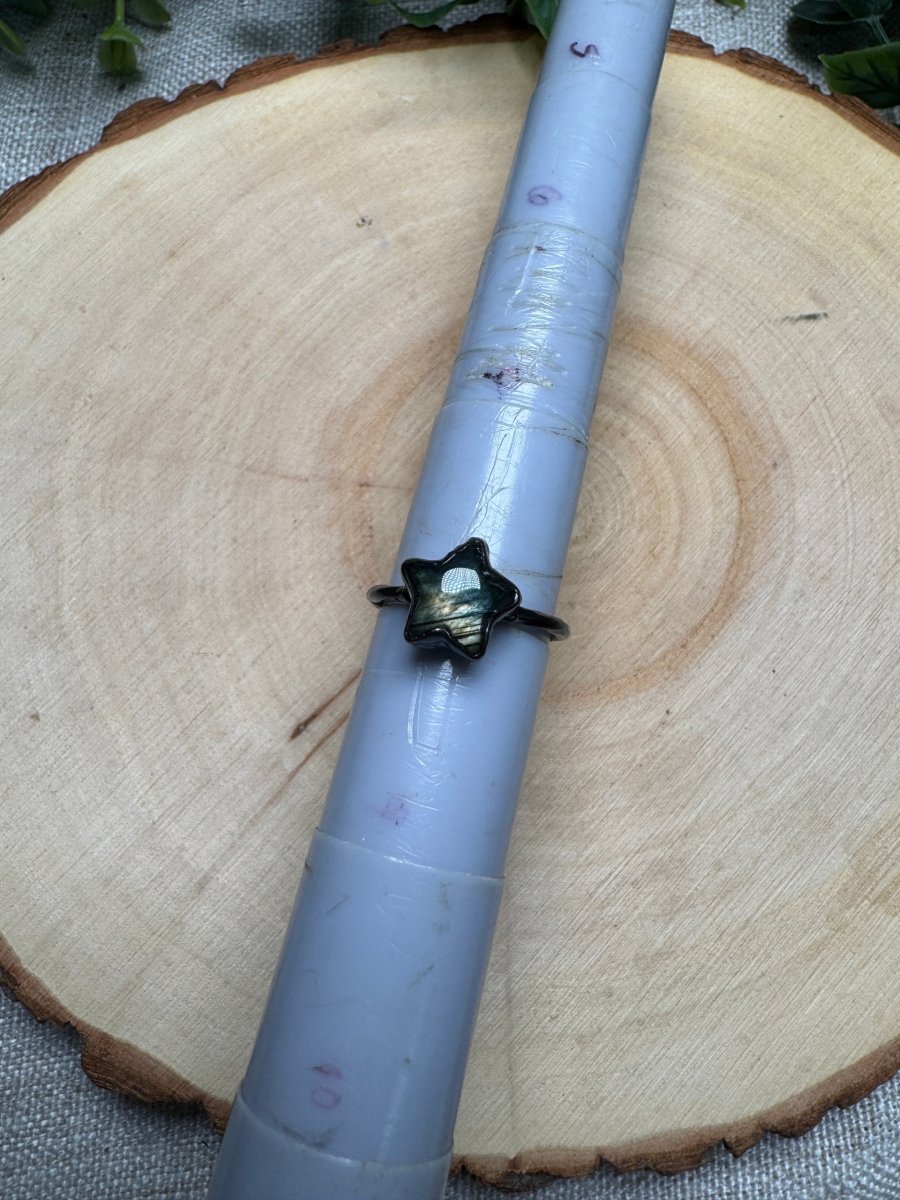 Labradorite Star Ring Size 8 | Copper Ashes